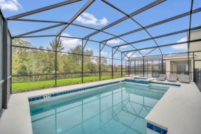 Bright & Spacious 6BR Resort Home with Private Pool, Hot Tub & BBQ, near Disney!